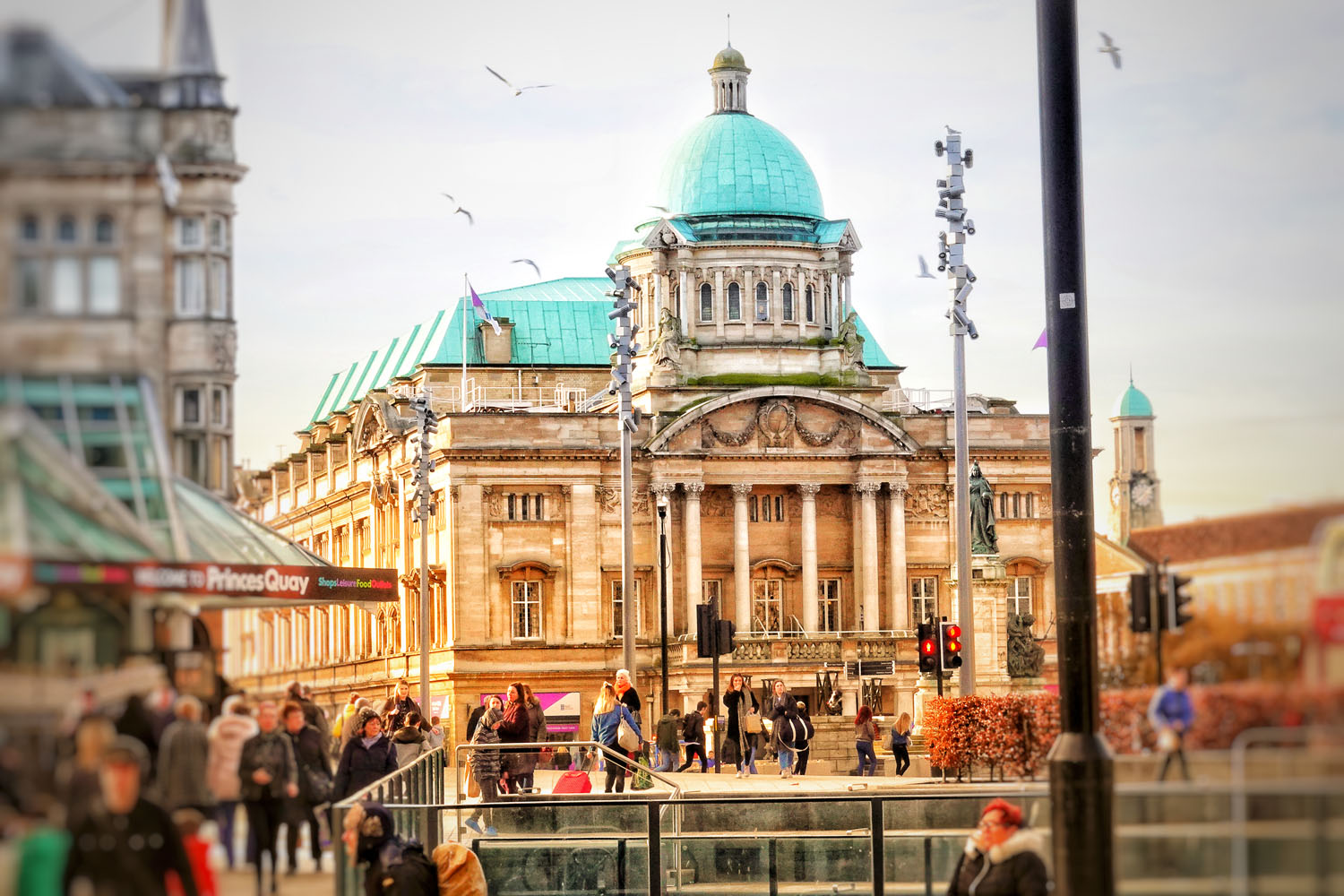 Hull City Hall in Queen Victoria Square.