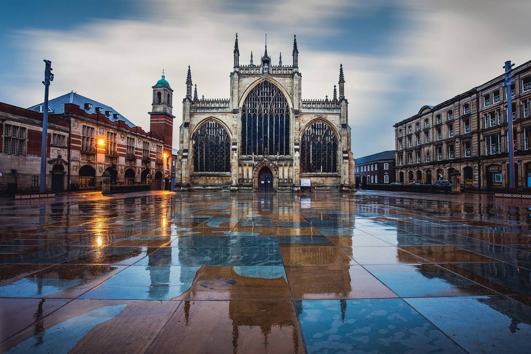 Hull Minster is the largest parish church in England by floor area