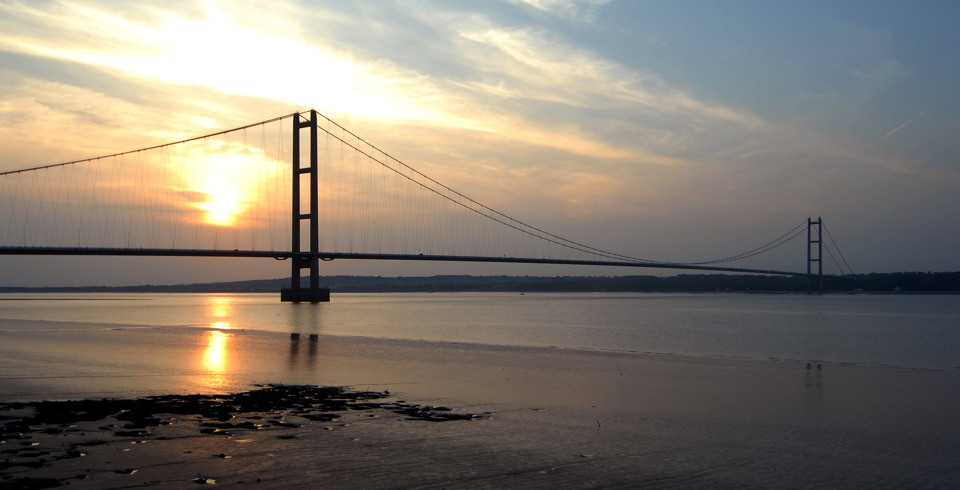 This £42 million investment links to a further £16 million investment in tidal flood defences either side of Hull at Paull and Hessle, which is being delivered by East Riding of Yorkshire Council.