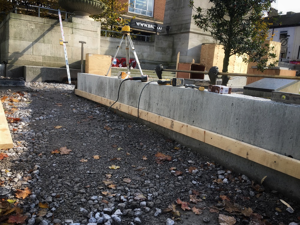 Hull Cenotaph ramp installation